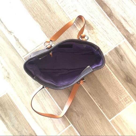 Coach Chelsea Handbag - Picture 6 of 9